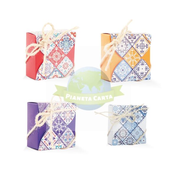 Scatoline-colorate-scatolina-rossa-gialla-arancione-viola-celeste-bianca--per-bomboniere-ricorrenza-generica-porta-confetti-pianeta-carta-le-stelle