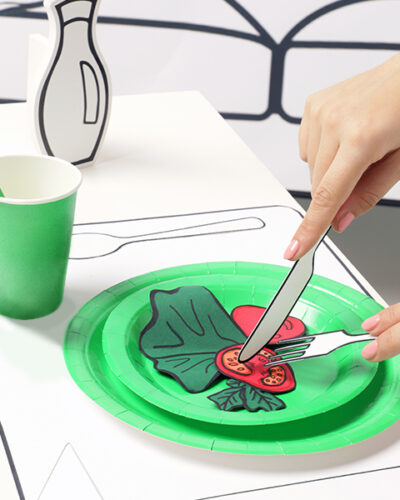 Ecolor-verdi-piatti-piani-Ecolor-piatti-monouso-neri-in-pura-cellulosa-al-100-percento-biodegradabile-e-riciclabile-per-feste-ed-eventi-sostenibili.-Certificati-per-contatto-alimentare-pianetacarta-lestelle