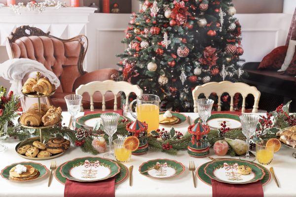 Christmas Santa Carousel- Articoli-per-la-tavola-Natale-piatti-bicchieri-tovaglioli-decorazioni-per-allestire-la-tavola-con-articoli-da-festa-Natale-Tavola-natalizia-perfetta.-pianetacarta-lestelle-napoli-vomero-646.45-646.46-646.47-646.48-646.49-646.50