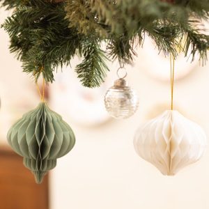 decorazione di carta - decorazione albero di Natale - decorazione tavola natalizia - ornamento di carta - decorazione fai da te - addobbo di carta - decorazione versatile - decorazione tavola festa - ornamento albero Natale - decorazione appendibile - decorazione centrotavola - addobbo natalizio - ornamento personalizzato - ornamento fatto a mano - addobbo artigianale - decorazione festiva - ornamento multiposizione - decorazione carta eco - addobbo tavola Natale - decorazione natalizia-pianeta carta- le stelle- 409.91-409.92-409.82-409.83